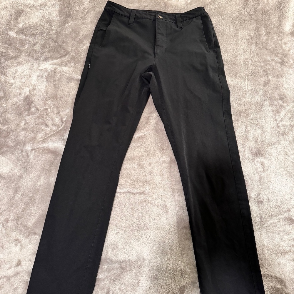 Mission Workshop Division Chino - 30 x 30 - Black